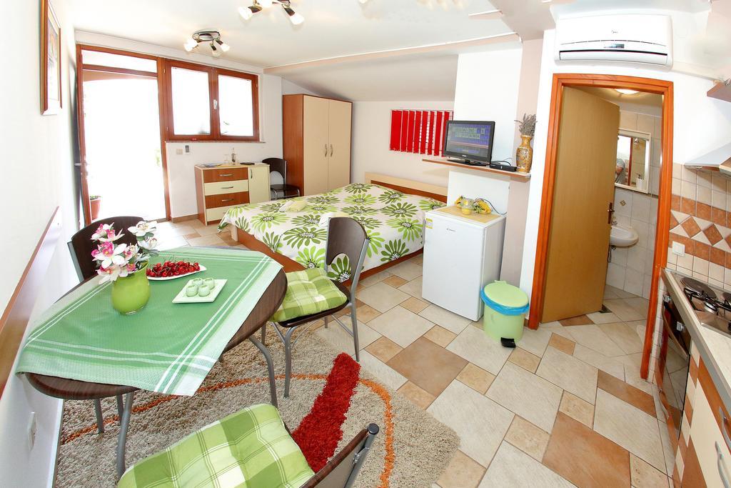 Apartments Melita Bibinje Ruang foto